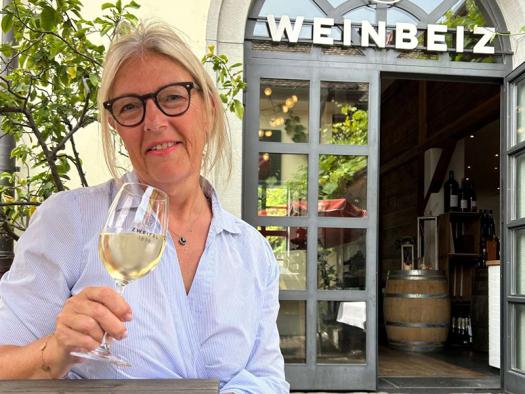 Vreni Giger übernimmt die Weinbeiz bei Zweifel 1898 in Höngg