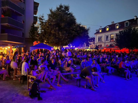 Piazza-Feeling auf dem Röschibachplatz
